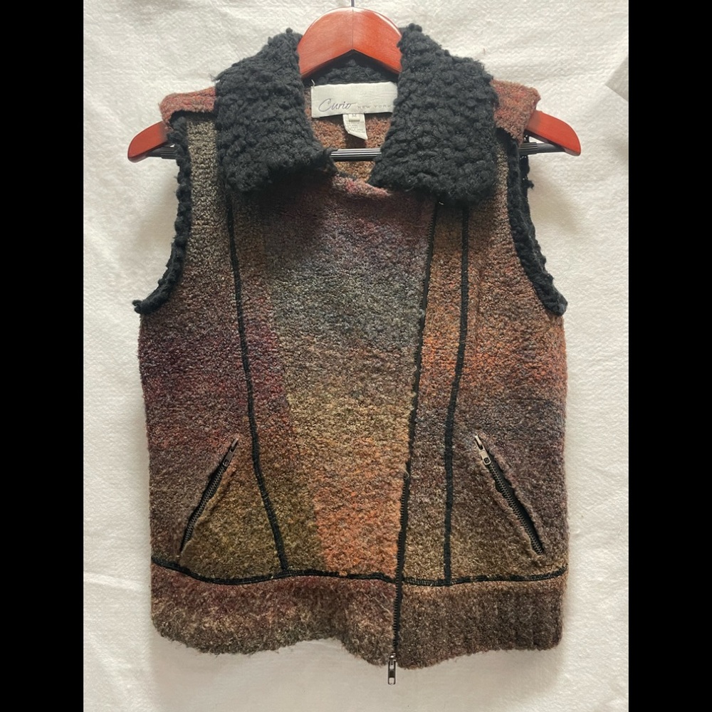 Curio NY Zip-Up Sleeveless Sweater Vest